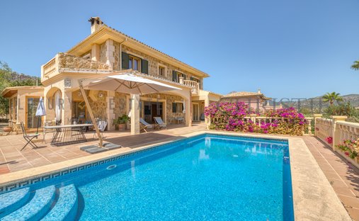 Villa in Es Capdellà, Calvià, Balearische Inseln 1