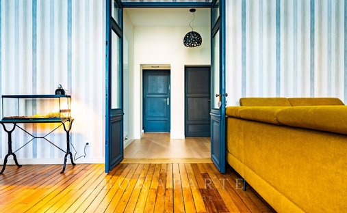 Castle for Sale in Niort, Nouvelle-Aquitaine, France