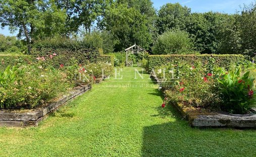 An 18th Century Manor With A Swimming Pool, Outhouses And 6.5 Hectares Of Grounds With A River