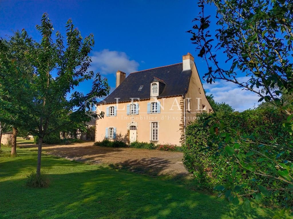 Estate in Est, Craon, Pays de la Loire 1 - 14386145
