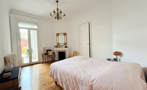 A 19th Century Hotel Château, Restaurant And Outbuilding In Two Hectares Of Grounds Near