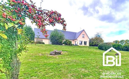 Castle for Sale in Honfleur, Normandy, France