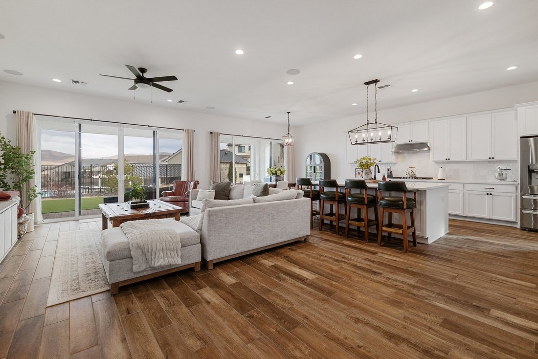 House Reno's Doc Single Level Home In One Of South Reno's In Reno, Nevada, United States ...