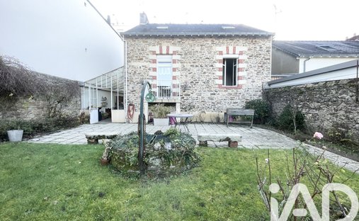 Vendée (85) 18th Century Listed Chateau Estate Of 42 Hectares