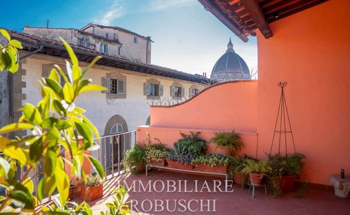 Castle for Sale in Florence, Tuscany, Italy