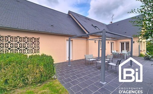 Castle for Sale in Honfleur, Normandy, France