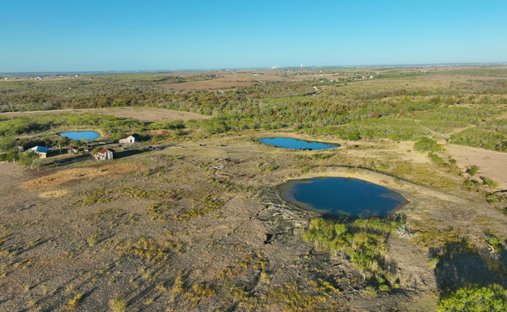 Farm Ranch in Kingsbury, Texas, United States 1