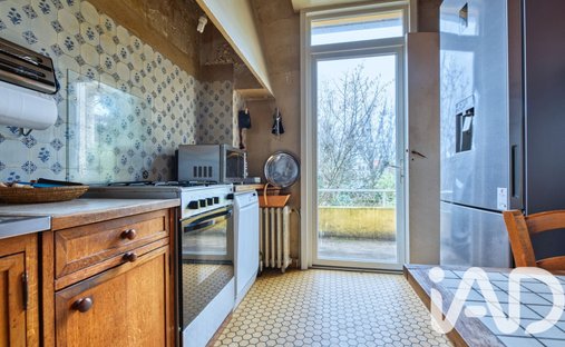 A 19th Century Hotel Château, Restaurant And Outbuilding In Two Hectares Of Grounds Near