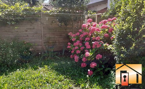 Agen Charming Estate With Manor House, Caretaker's House, Barn For Events, River, Lake 19 Hectares