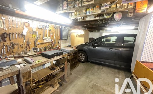 Vendée (85) 18th Century Listed Chateau Estate Of 42 Hectares