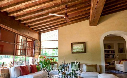 Castle for Sale in Florence, Tuscany, Italy