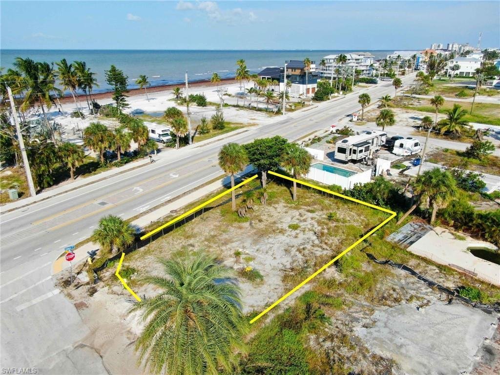 Land in Fort Myers Beach, Florida, United States 5 - 16873010