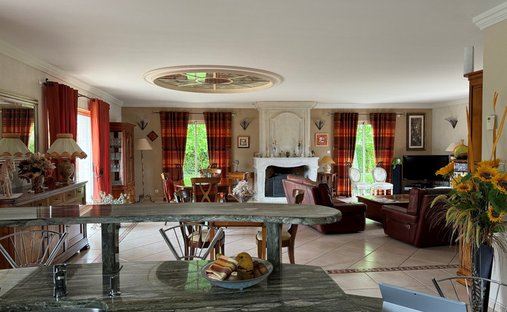 Beautiful 19th C. Chateau On The Banks Of The Loire River, 25 Minutes From Angers.