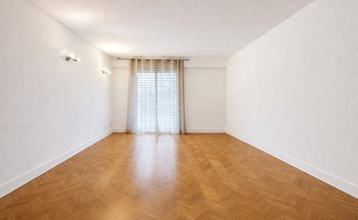 Château For Sale, 15 Rooms Le Vesinet 78110