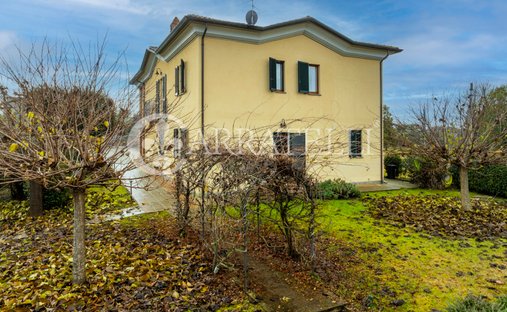 Castle For Sale In Umbria, Trasimeno Lake