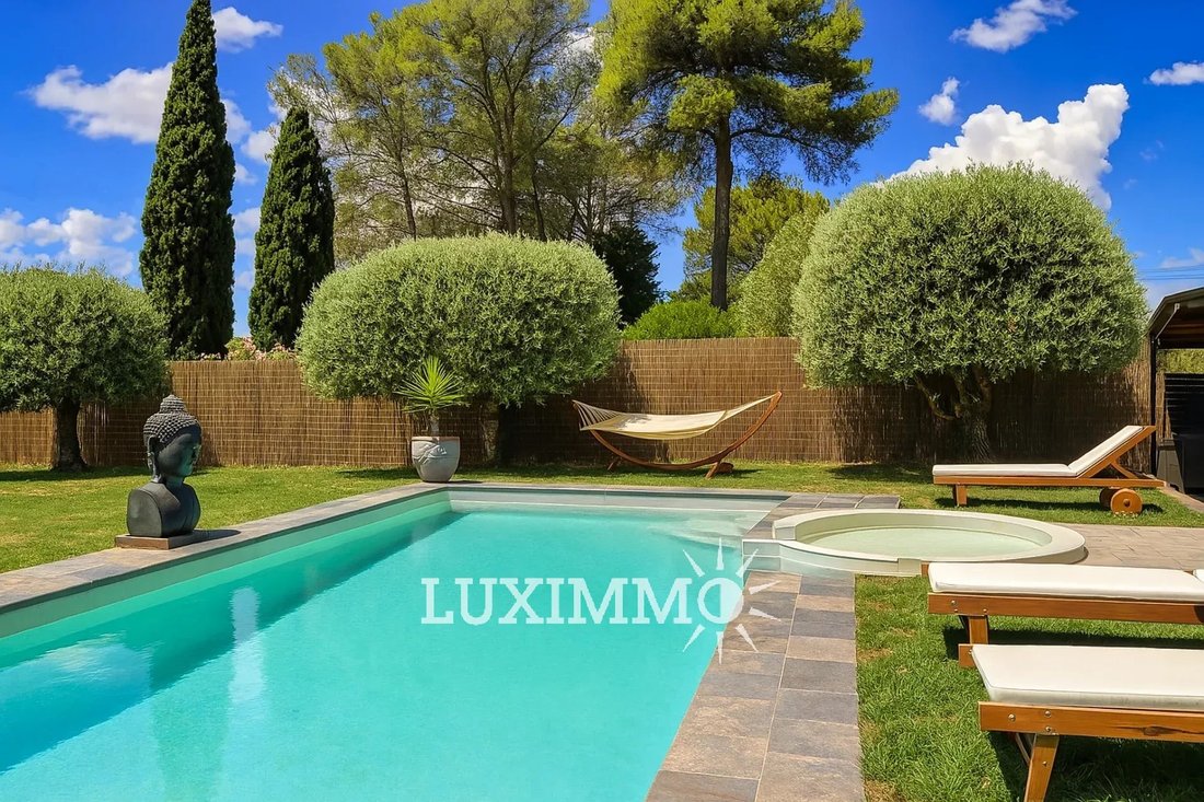 Villa in Mougins, Provence-Alpes-Côte d'Azur, France 2 - 16853521