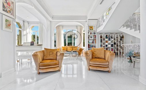 Castle for Sale in Antibes, Provence-Alpes-Côte d'Azur, France