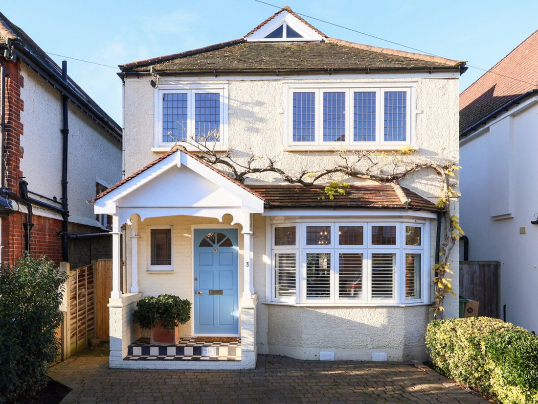 House in The Clump, Elmbridge, England 1 - 16853618