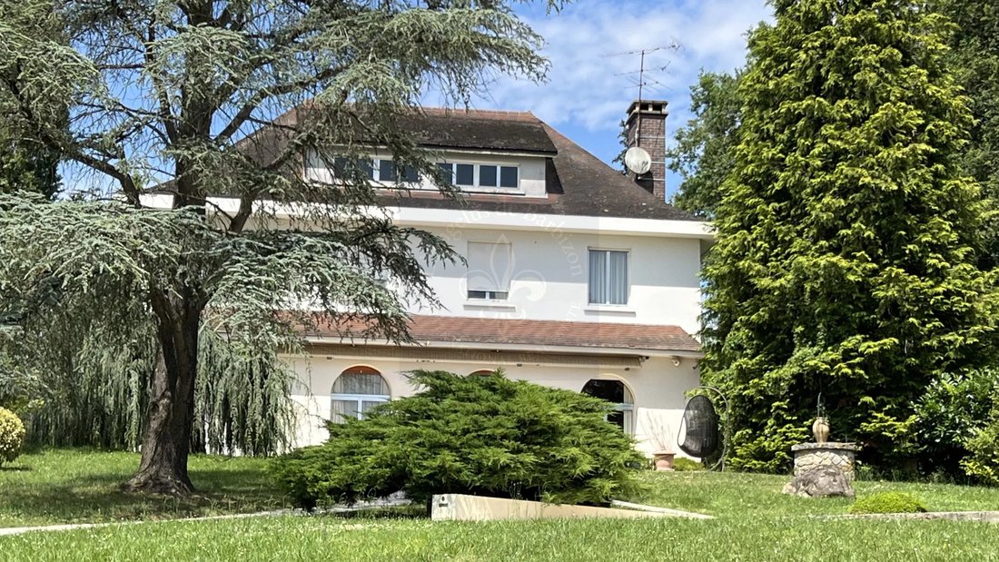 House in Arrondissement of Fontainebleau, Ile-de-France, France 1 - 16862887