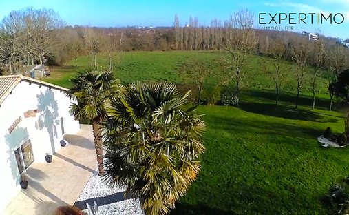 19th C. Chateau In The Vendée Suitable For Tourist Use