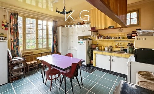 Castle for Sale in Honfleur, Normandy, France