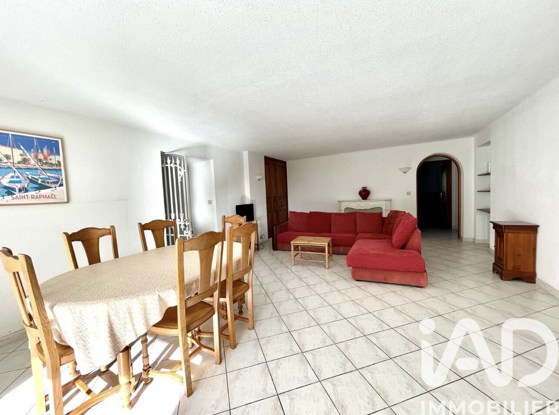 Apartment in Plateau Notre Dame Sud-Bord de mer-Beaurivage, Saint-Raphaël, France 4 - 16867347