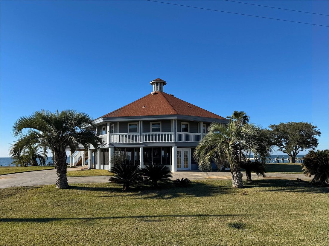 House in Anahuac, Texas, United States 3 - 16882471