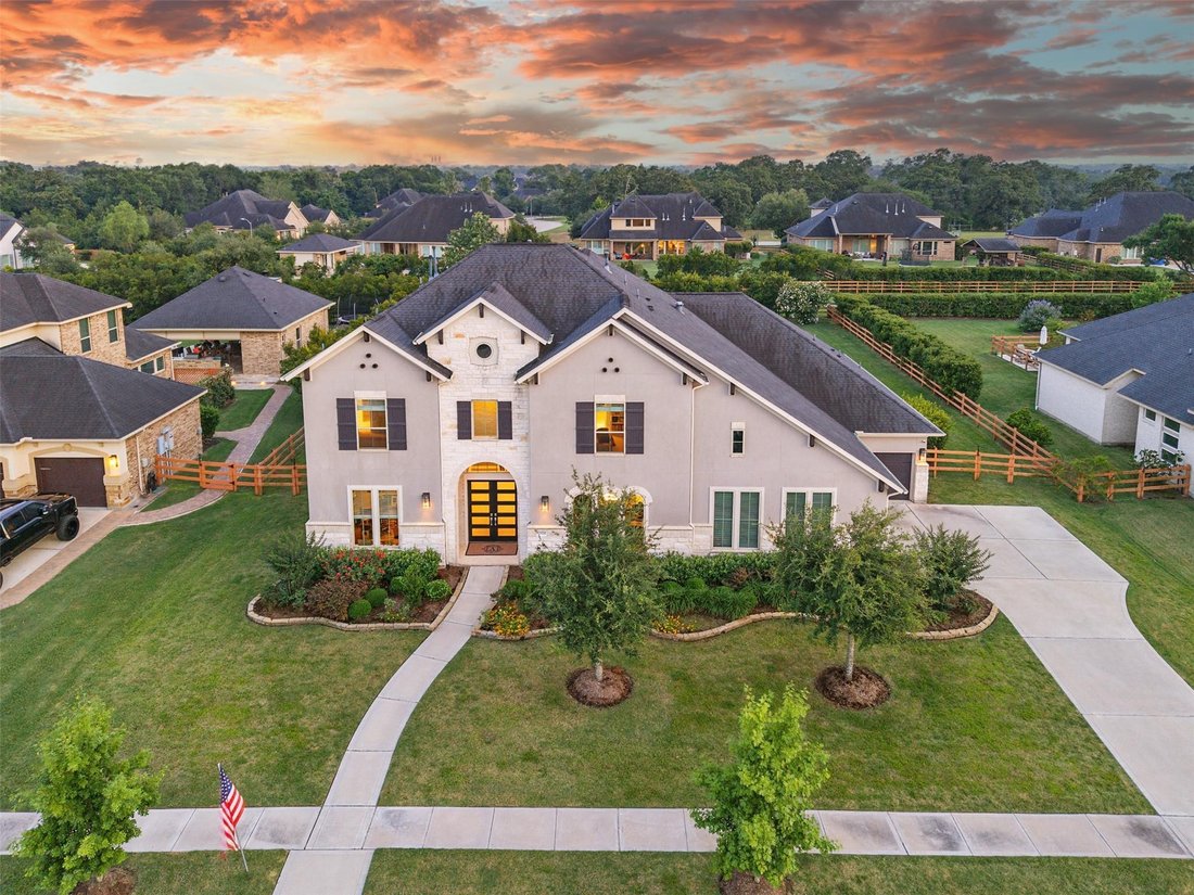 House in Fulshear, Texas, United States 1 - 16882472