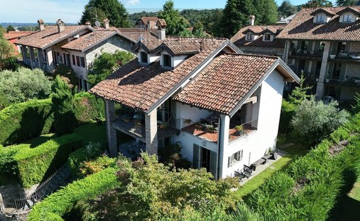 Villa in Arona, Piedmont, Italy 1