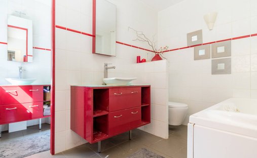 Castle for Sale in Dijon, Bourgogne-Franche-Comté, France