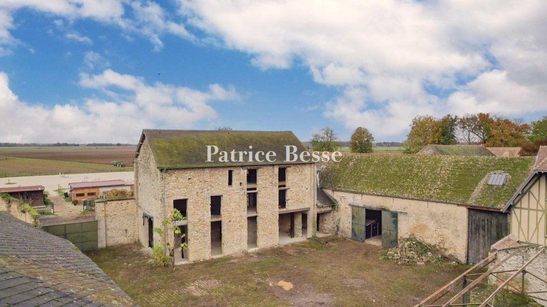 Farm Ranch in Centre Ville Centre, Fontainebleau, France 1 - 14972170