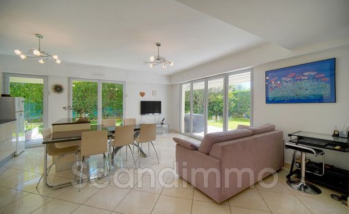 Castle for Sale in Antibes, Provence-Alpes-Côte d'Azur, France