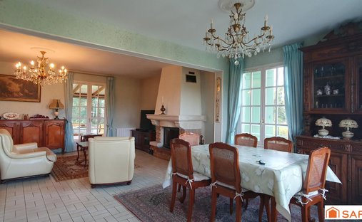 Castle for Sale in Pont-l'Évêque, Normandy, France