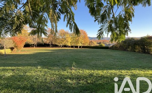 Off Market Classified 17th Century Castle With 15 Ha Estate In The Luberon