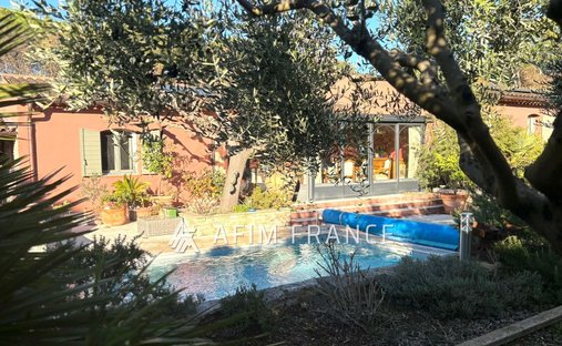 Chateau In Provence With Guest House And 13 Ha Land