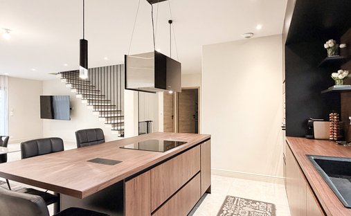 Castle for Sale in Dijon, Bourgogne-Franche-Comté, France