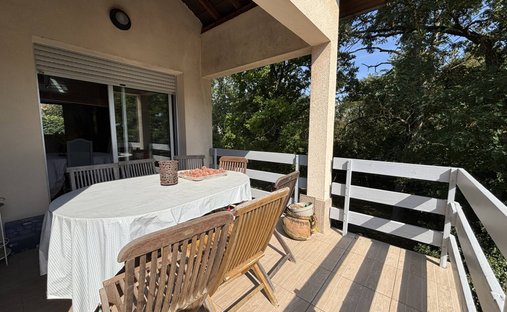 Castle for Sale in Dijon, Bourgogne-Franche-Comté, France