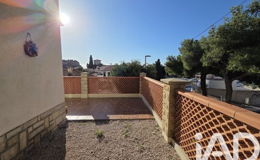 Castle for Sale in Cassis, Provence-Alpes-Côte d'Azur, France