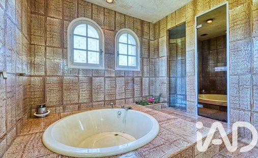 Castle for Sale in Mérignac, Nouvelle-Aquitaine, France