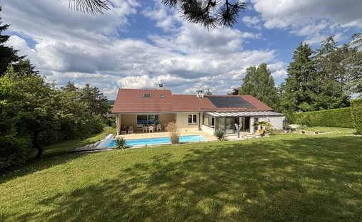 Castle for Sale in Dijon, Bourgogne-Franche-Comté, France