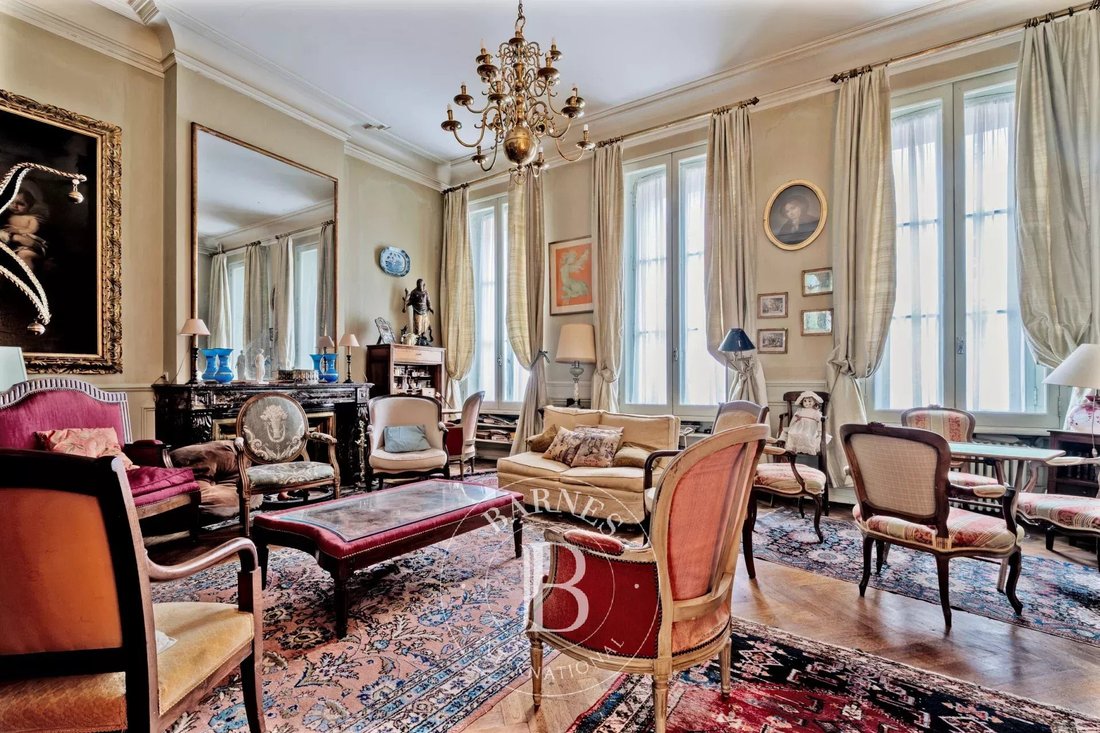 Maison à Grand Parc-Chartrons-Paul Doumer, Bordeaux, France 2 - 16870081