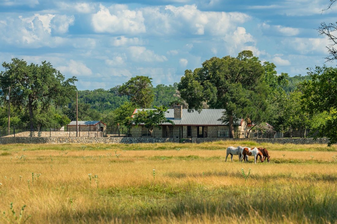 Rancho en Medina, Texas, Estados Unidos 4 - 16884678