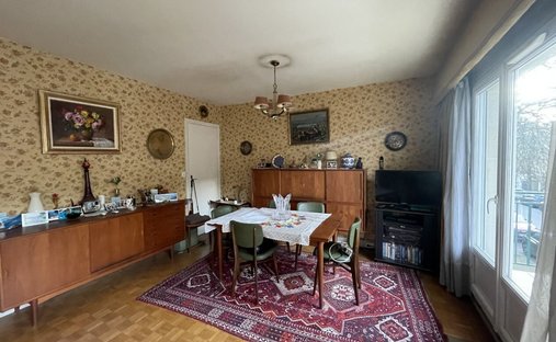 Castle for Sale in Versailles, Île-de-France, France