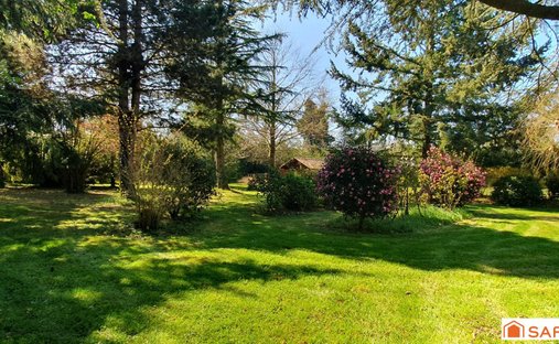 Castle for Sale in Pont-l'Évêque, Normandy, France