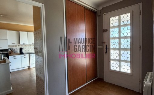 Castle for Sale in Carpentras, Provence-Alpes-Côte d'Azur, France