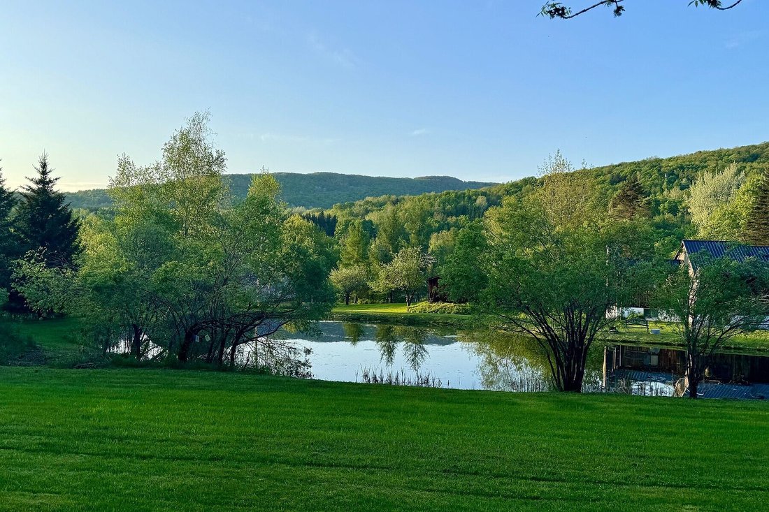 House in West Bolton, Quebec, Quebec, Canada 4 - 16780745