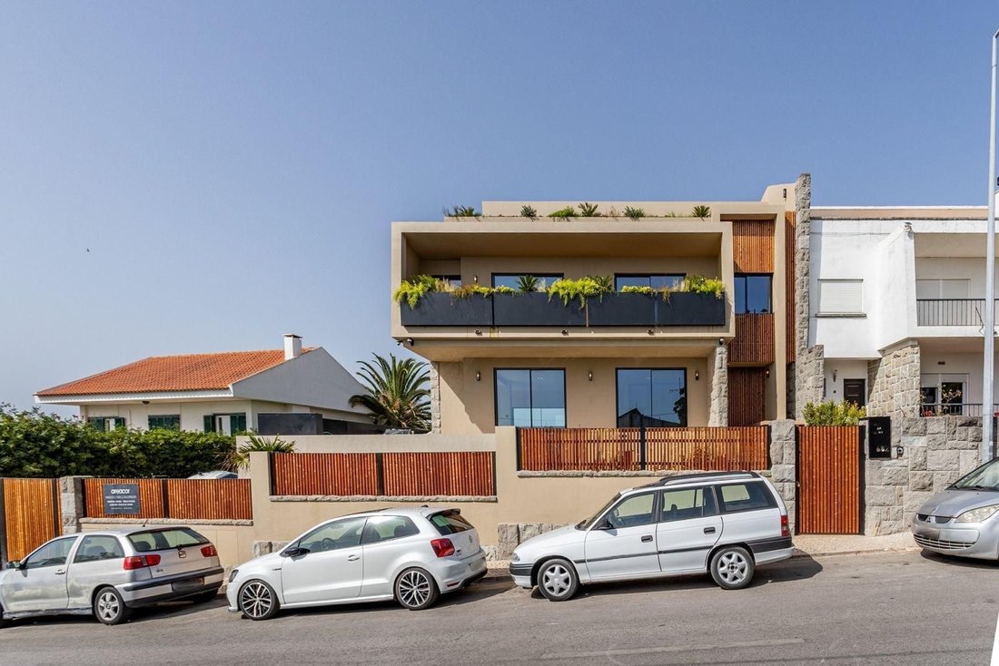 Villa in Carcavelos e Parede, Lisbon, Portugal 1 - 16864856