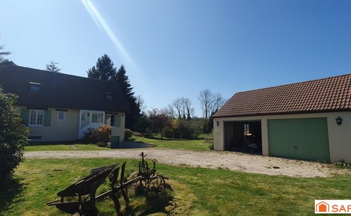 Castle for Sale in Pont-l'Évêque, Normandy, France
