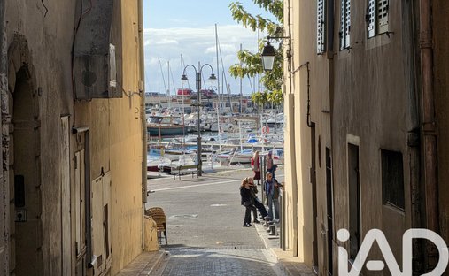 Castle for Sale in Cassis, Provence-Alpes-Côte d'Azur, France