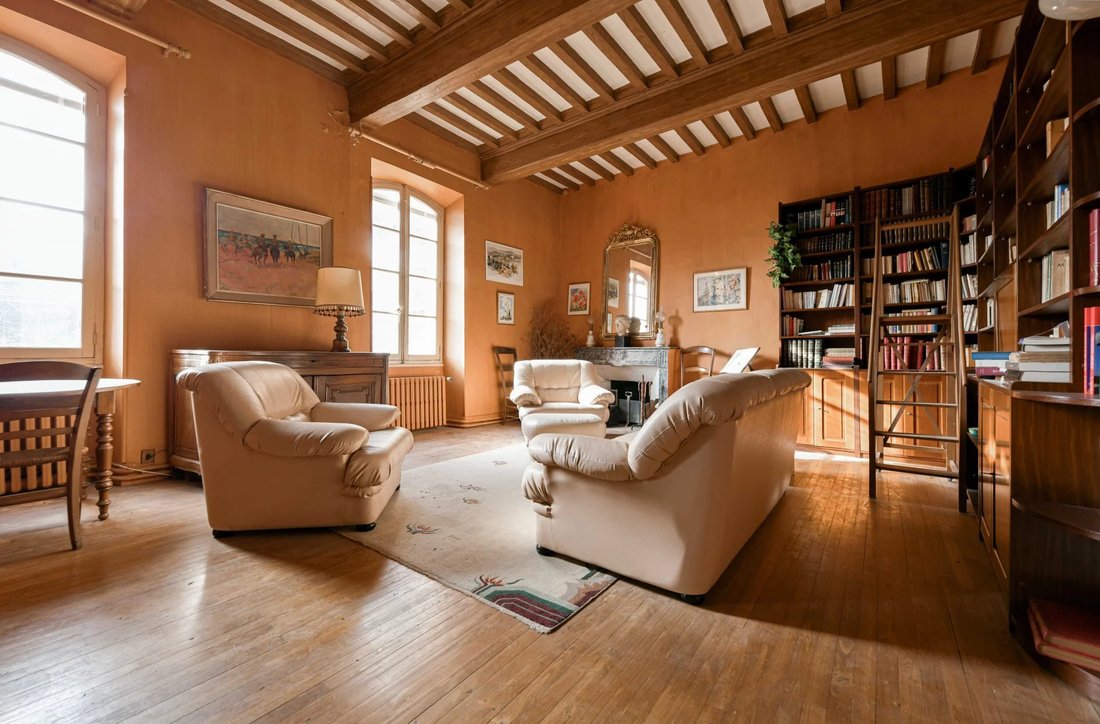 Estate in Uzès, Occitania, France 2 - 16875662
